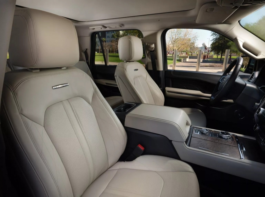 2020-Ford-Expedition-1536x1143