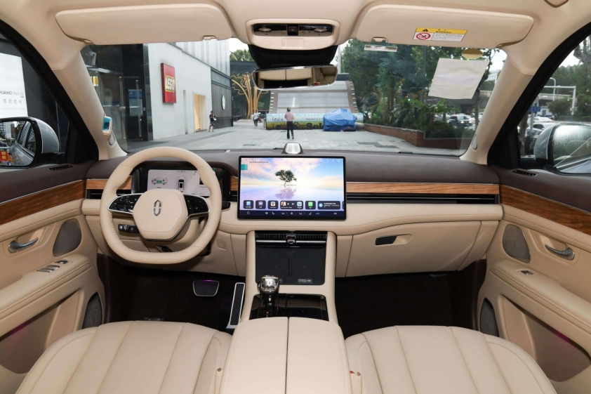 Aito M7 - SUV hạng sang của Huawei chạm mốc 100.000 đơn hàng sau hơn 2 tháng ra mắt 363445