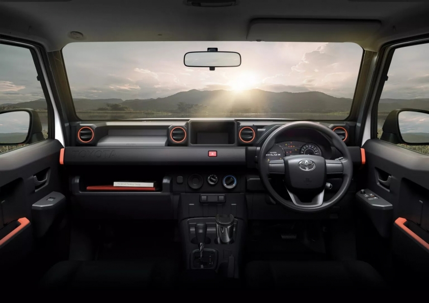 Toyota Hilux Champ trình làng: Bán tải cho phép tùy biến nhiều kiểu dáng, giá quy đổi từ 317 triệu đồng 363409