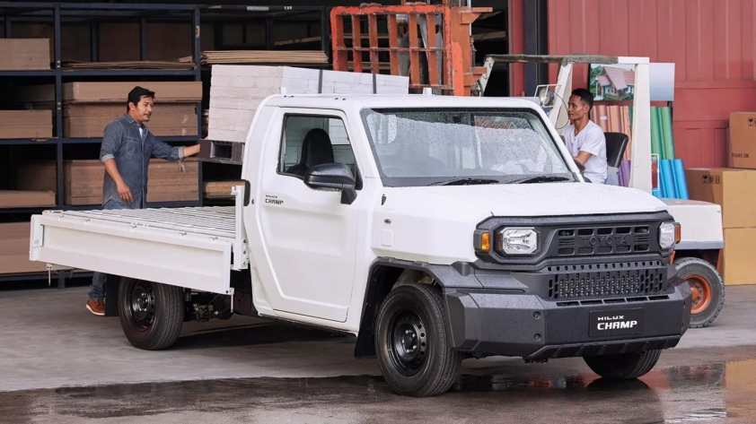 Toyota Hilux Champ trình làng: Bán tải cho phép tùy biến nhiều kiểu dáng, giá quy đổi từ 317 triệu đồng 363418Toyota Hilux Champ trình làng: Bán tải cho phép tùy biến nhiều kiểu dáng, giá quy đổi từ 317 triệu đồng 363418