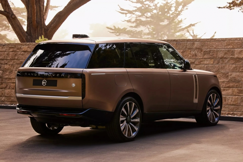 2023-Range-Rover-SV-Carmel-Editi