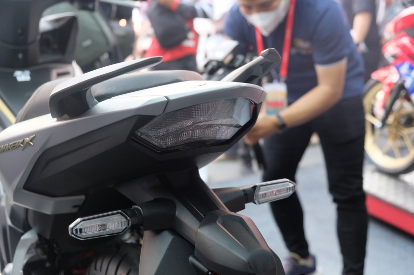 Cận cảnh Honda Winner X 2024 tại Việt Nam: Bổ sung công nghệ, giá từ hơn 46 triệu đồng 370576