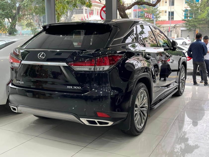 Lexus RX 300 cũ xuống giá khó tin sau 4 năm lăn bánh 370762