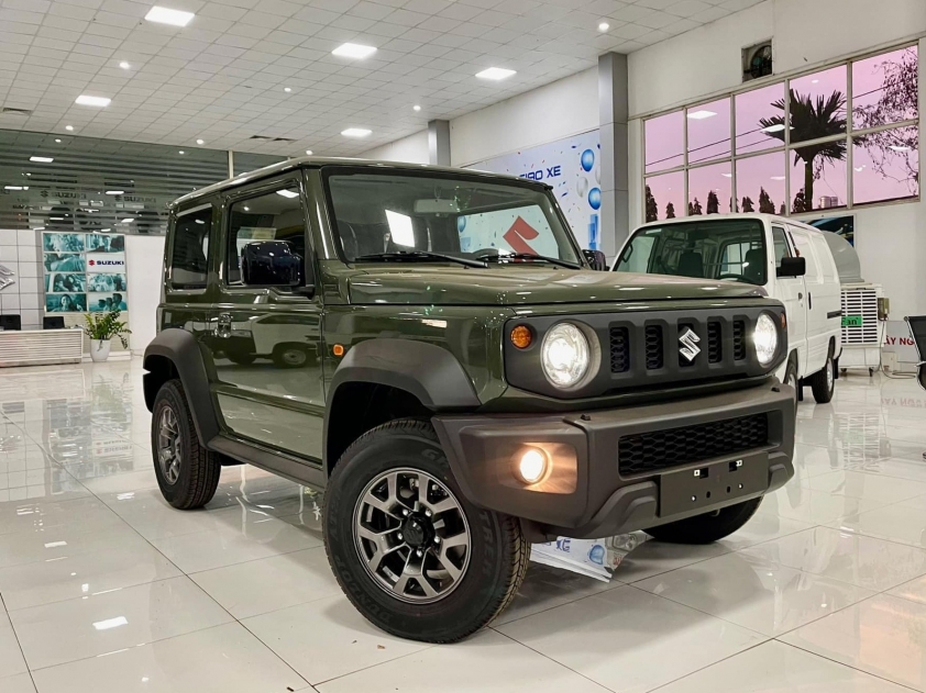 Cận cảnh Suzuki Jimny độ kiểu G 63 tại đại lý: Giá 999 triệu đồng, giao ngay trong tháng này 401664