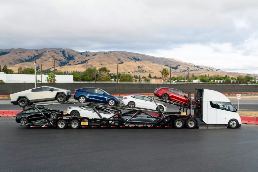 Tesla phải triệu hồi hơn 2 triệu ô tô điện do lỗi không ngờ tới, có cả bán tải Cybertruck mới ra mắt 402154