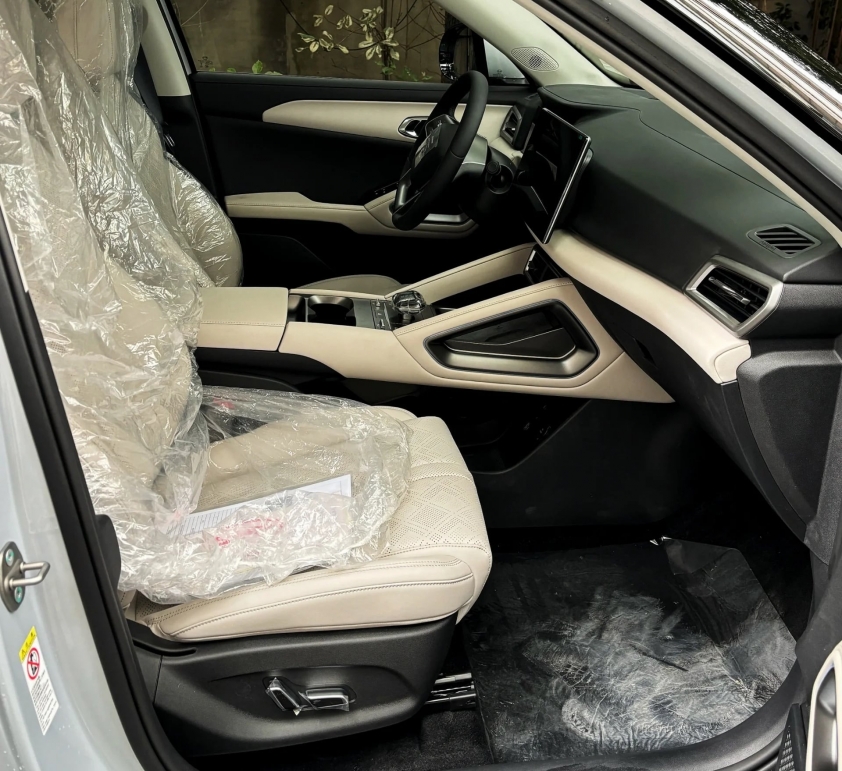 Cận cảnh SUV điện giá 'siêu rẻ' của BYD tại đại lý, sẵn sàng ra mắt vào tháng sau 402863
