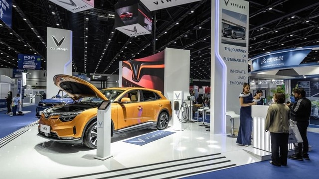 vinfast-displays-its-vehicles-at