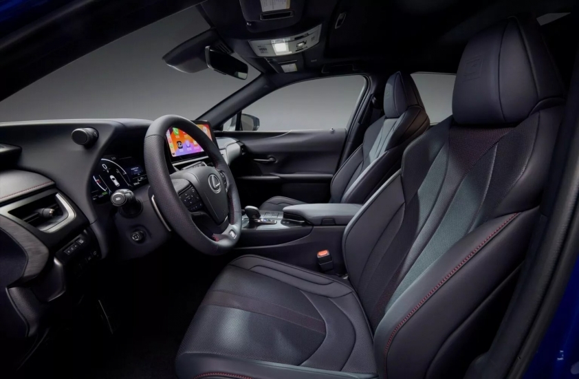 2025-Lexus-UX-300h-1219-10-1536x