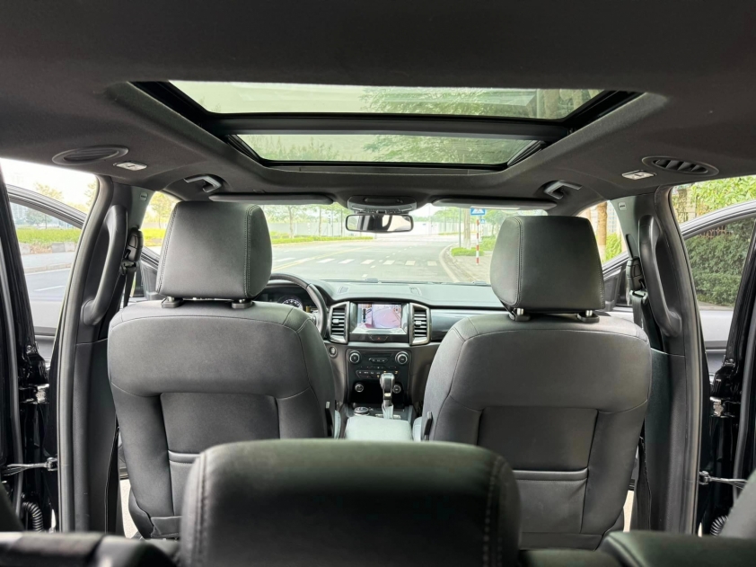 Ford Everest lăn bánh 3 năm mất giá hơn nửa tỷ đồng trên sàn xe cũ 408014