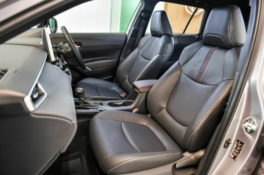 2024-Toyota-Corolla-Cross-1.8-SP (3)