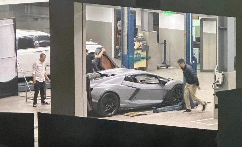 Lamborghini-Revuelto