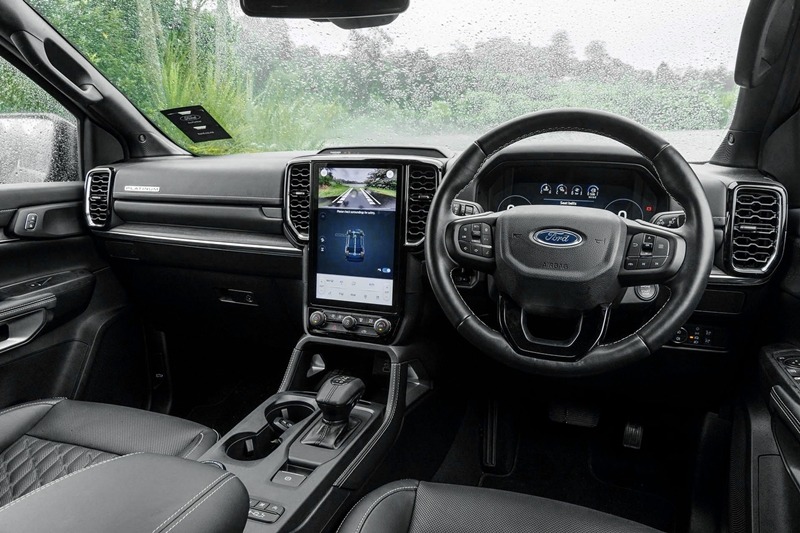 Ford Everest Platinum V6 chào sân thị trường Đông Nam Á: Giới hạn 350 chiếc, giá quy đổi 1,58 tỷ đồng 419797