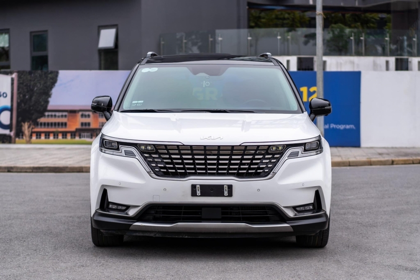 Sau 3 năm lăn bánh, MPV gia đình Kia Carnival 'lướt' lên sàn xe cũ với giá ngỡ ngàng 419711