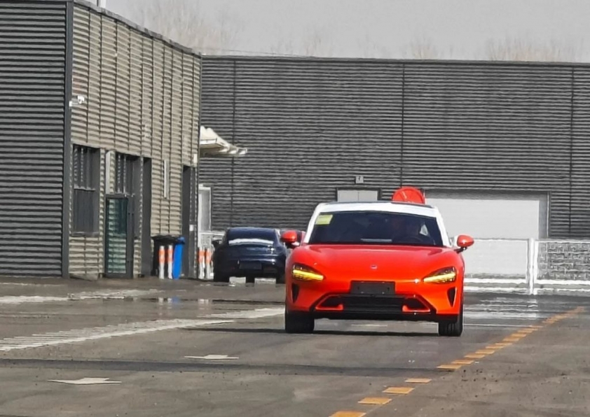xiaomi-su7-4