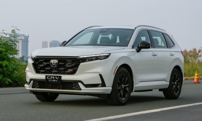 Honda CR-V dẫn đầu nhóm xe hybrid, vượt mặt Suzuki Ertiga 421049