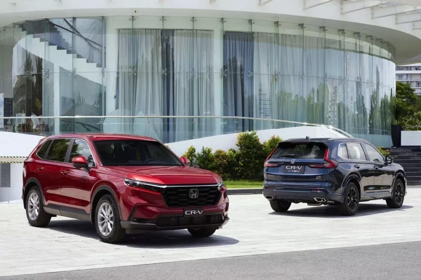 Doanh số sụt giảm, Mazda CX-5 vẫn là 'ông hoàng' phân khúc SUV cỡ C 422919