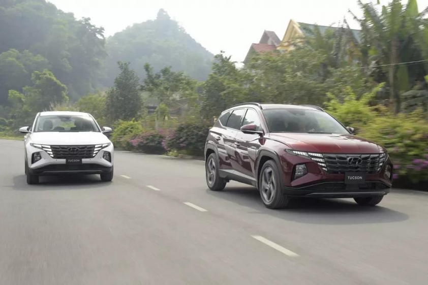 Doanh số sụt giảm, Mazda CX-5 vẫn là 'ông hoàng' phân khúc SUV cỡ C 422920