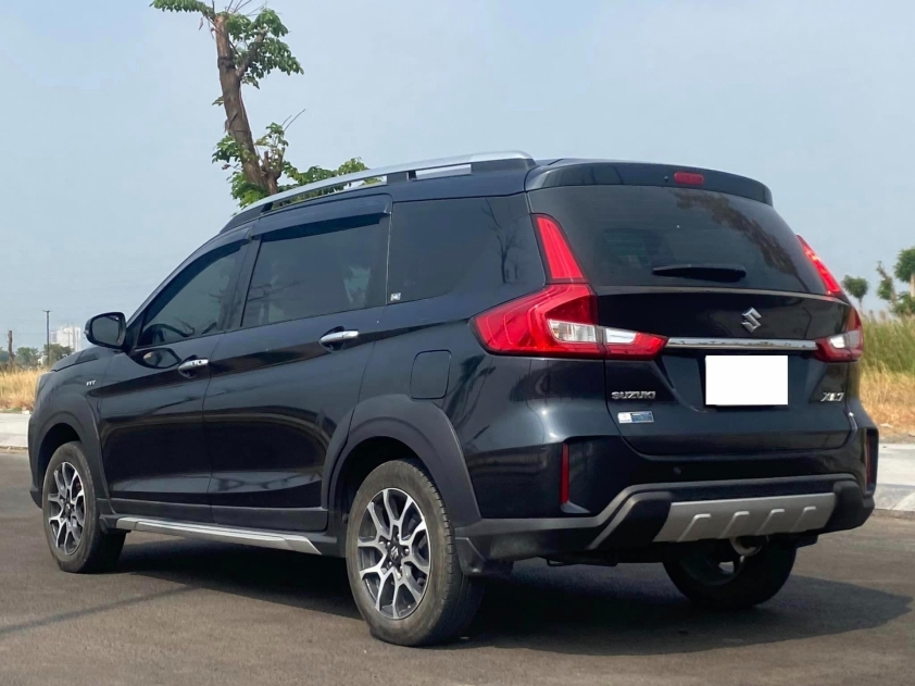 MPV gia đình Suzuki XL7 chạy lướt rớt giá ngỡ ngàng sau 3 năm lăn bánh 425264