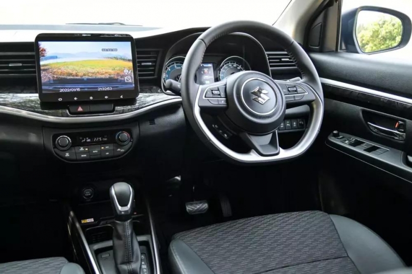 suzuki-xl7-hybrid-2024-4
