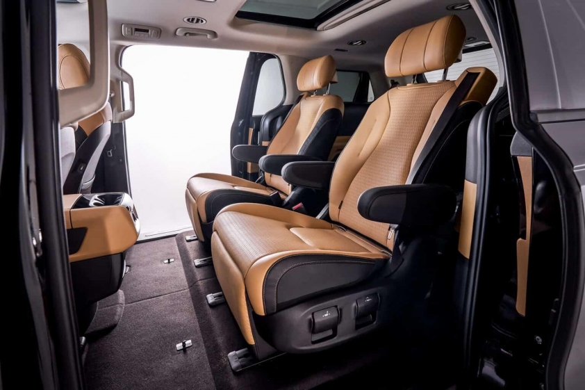 kia-carnival-7-seater-2