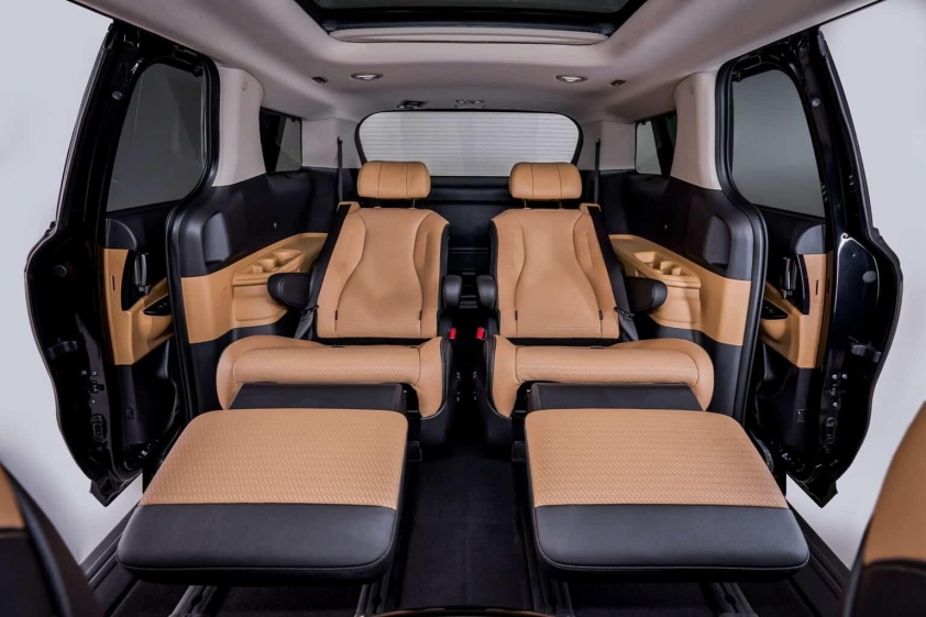 MPV gia đình Kia Carnival 2024 được bổ sung thêm phiên bản cao cấp mới 428204