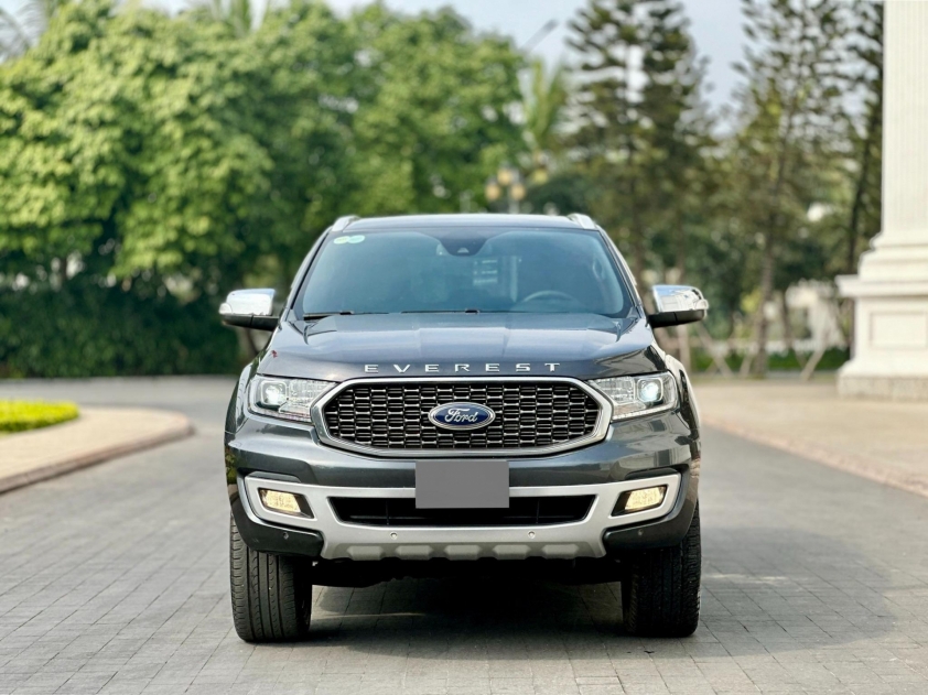 Ford Everest 'lướt' mới lăn bánh 3 năm đã mất giá ngang một chiếc Toyota Vios 428220