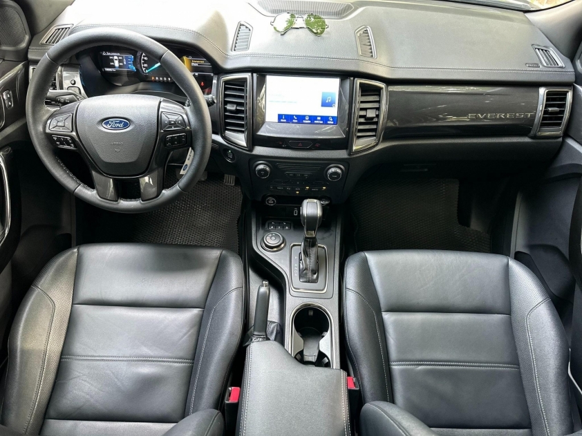 Ford Everest 'lướt' mới lăn bánh 3 năm đã mất giá ngang một chiếc Toyota Vios 428222