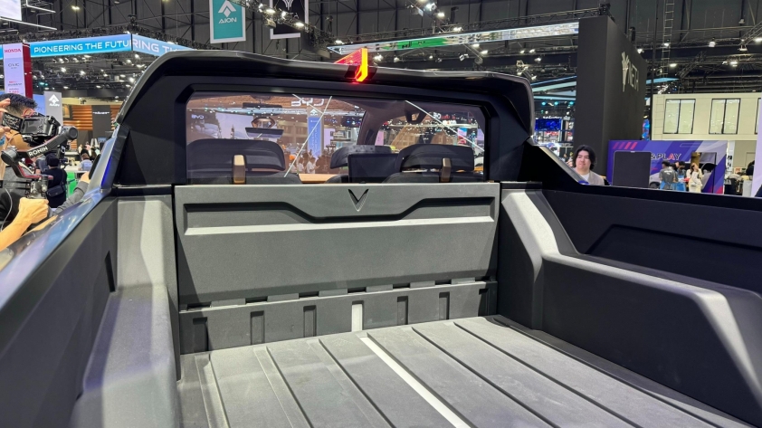 vinfast-vf-wild-2