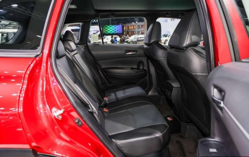 Cận cảnh hình ảnh 'bằng xương, bằng thịt' của Toyota Corolla Cross 2024 sắp về Việt Nam 429170