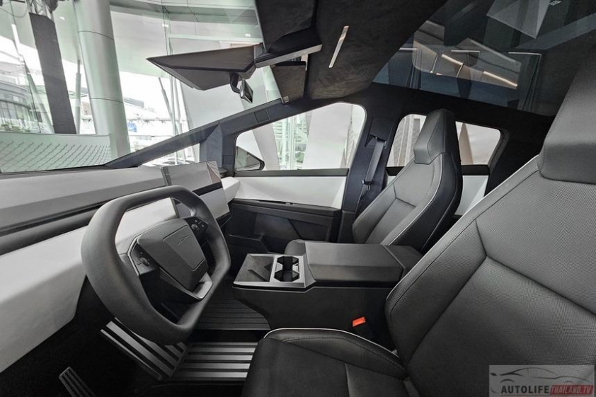 Cận cảnh chiếc bán tải điện Tesla Cybertruck đầu tiên có mặt tại thị trường Đông Nam Á 438182