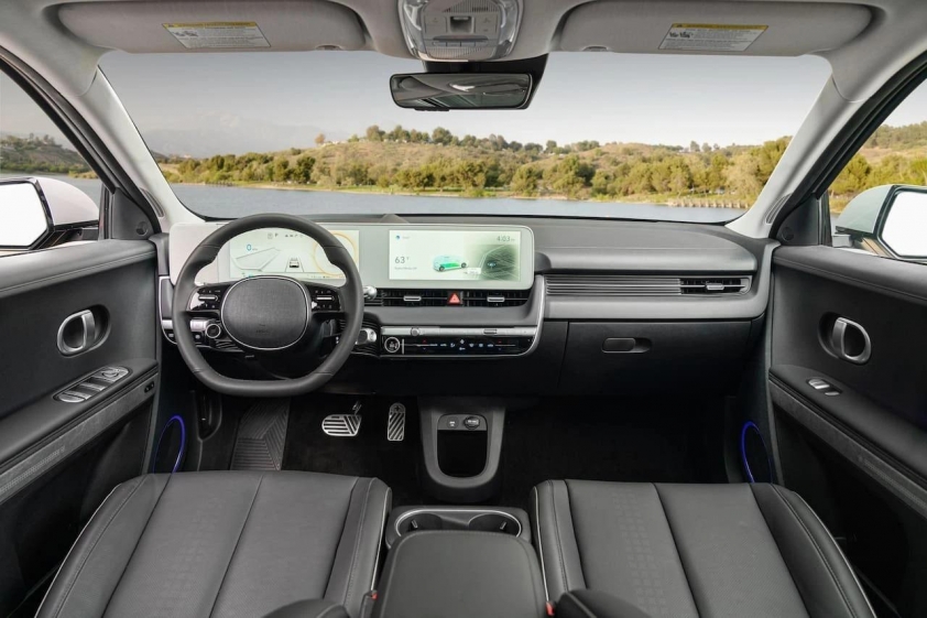 us-spec-hyundai-ioniq-5-interior