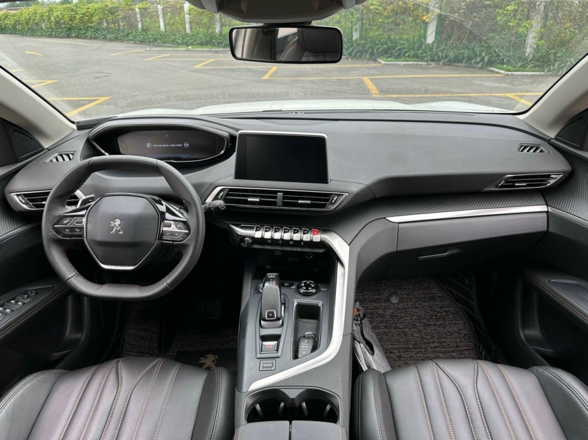Sau 4 năm lăn bánh, Peugeot 5008 cũ lên sàn xe cũ với giá ngang một chiếc Mazda CX-5 440184