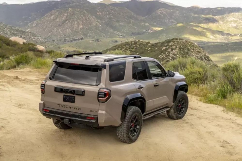 Trình làng SUV 'nồi đồng cối đá' Toyota 4Runner 2025: Diện mạo hầm hố, có tùy chọn hybrid 440762