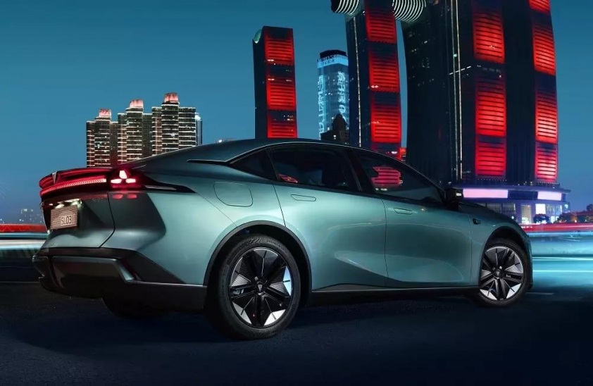 Mazda sắp trình làng mẫu ô tô điện EZ-6 EV, dự sẽ thay thế cho Mazda6 448142