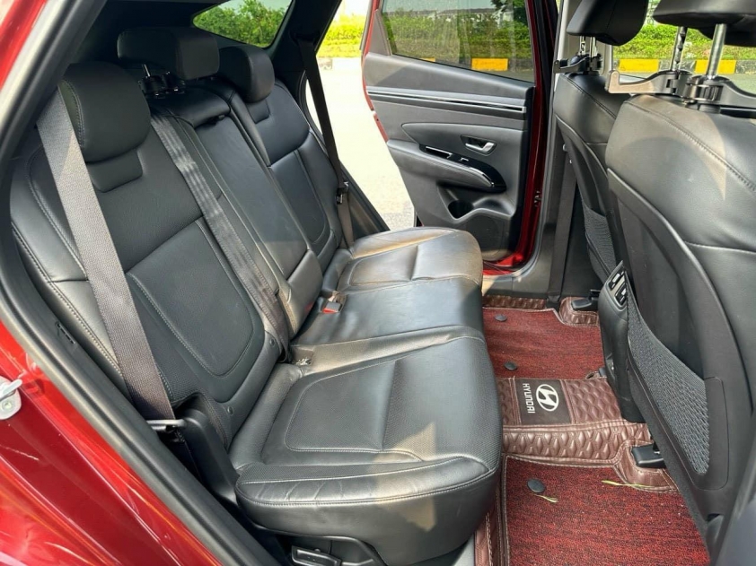 Hyundai Tucson 'lướt' mới lăn bánh 1 năm đã bán lại với giá khó tin 457794