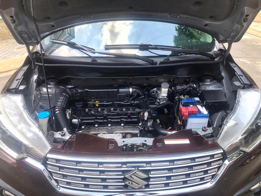 Sau 5 năm lăn bánh, xe gia đình Suzuki Ertiga cũ bán lại với giá khó tin 460386
