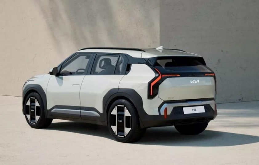 Vén màn SUV điện Kia EV3: Ngang cỡ VinFast VF 6, giá quy đổi từ 760 triệu đồng 468237