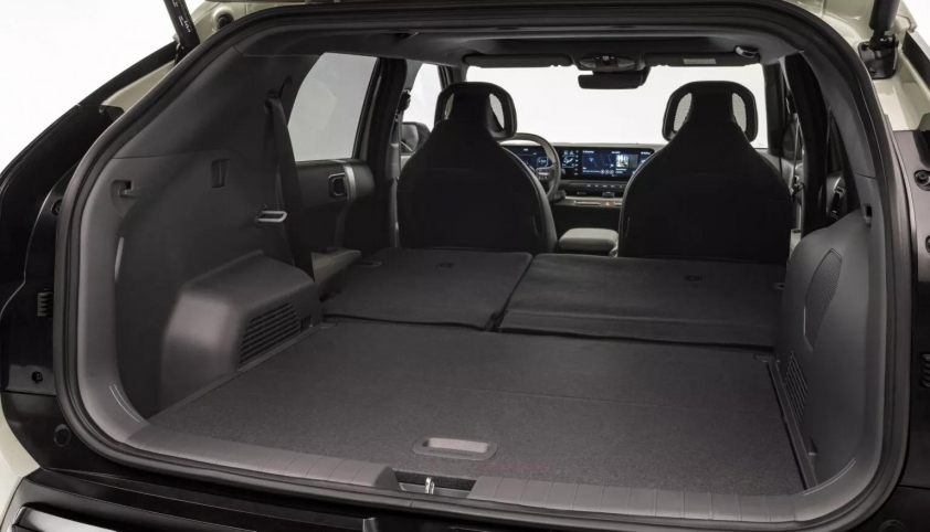 Vén màn SUV điện Kia EV3: Ngang cỡ VinFast VF 6, giá quy đổi từ 760 triệu đồng 468239