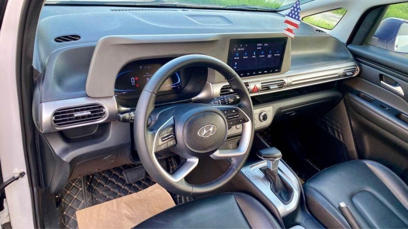 Lăn bánh 2 năm, Hyundai Stargazer 2022 được chủ nhân rao bán với giá khó tin 471141