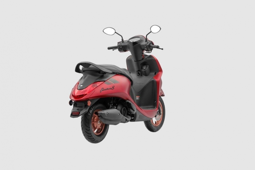 Yamaha trình làng xe tay ga hybrid, giá quy đổi chỉ từ 28 triệu đồng 479869