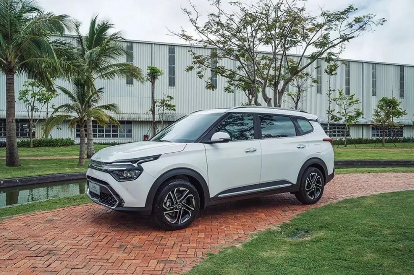 Mitsubishi Xpander vẫn thống trị phân khúc, Suzuki Ertiga tăng trưởng mạnh mẽ 480885