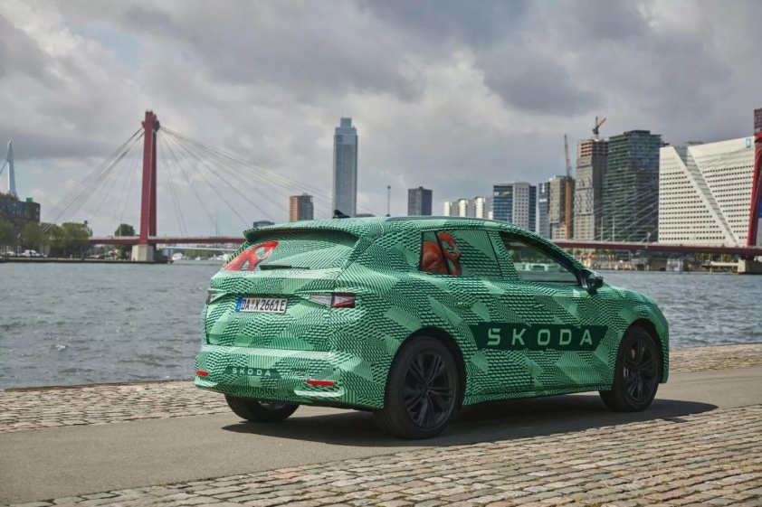 Skoda-Elroq-4