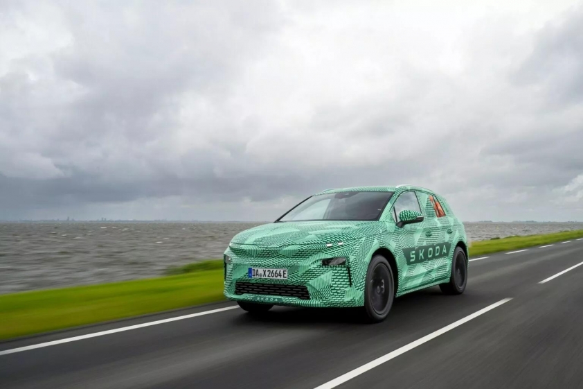 Xe điện Skoda Elroq 2025 lộ diện trước thềm ra mắt, tầm vận hành hơn 560 km 490933