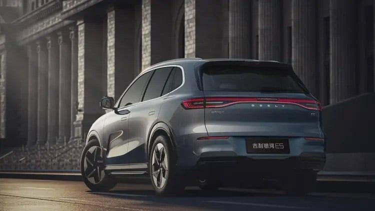 SUV điện Geely Galaxy E5 mở bán trước: Ngang cỡ Honda CR-V, giá quy đổi từ 430 triệu đồng 493742