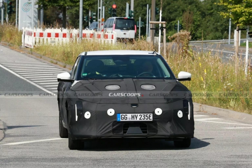 2026-Kia-EV4-100-1536x1024
