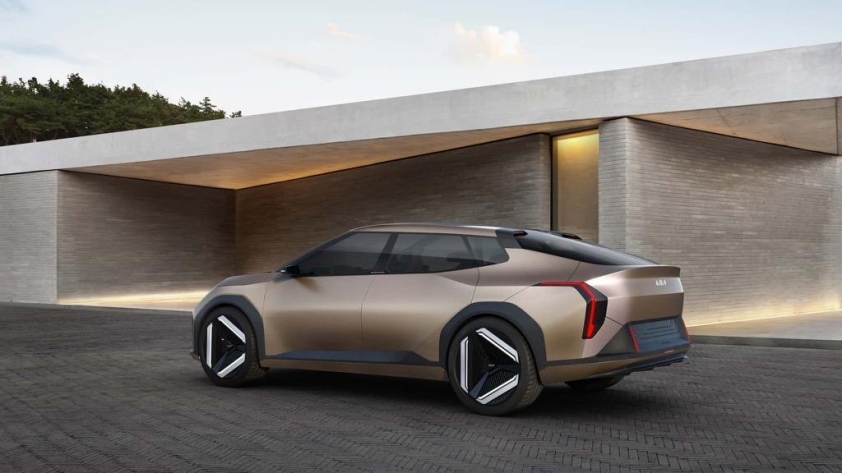 kia-ev4-2