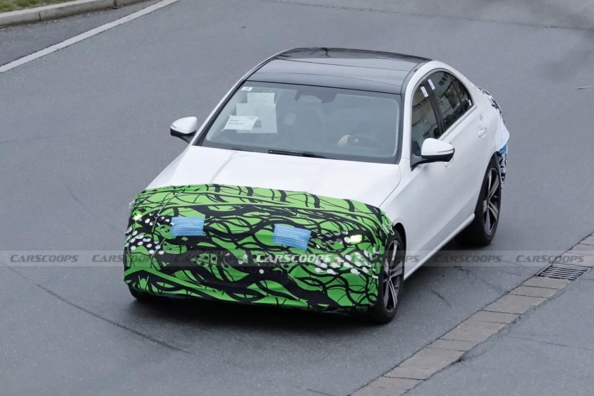 2026-Mercedes-Benz-C-Class-1