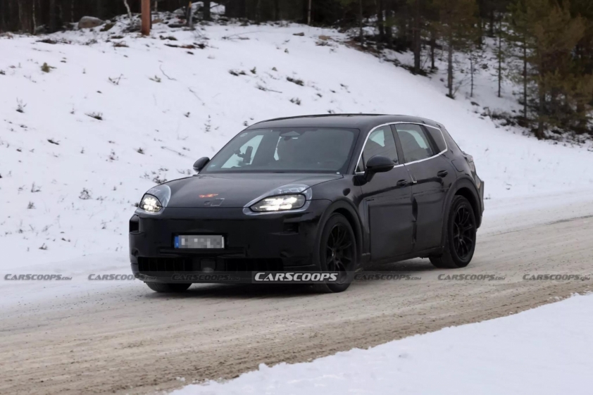 Porsche-Cayenne-EV-scoop-00001-2
