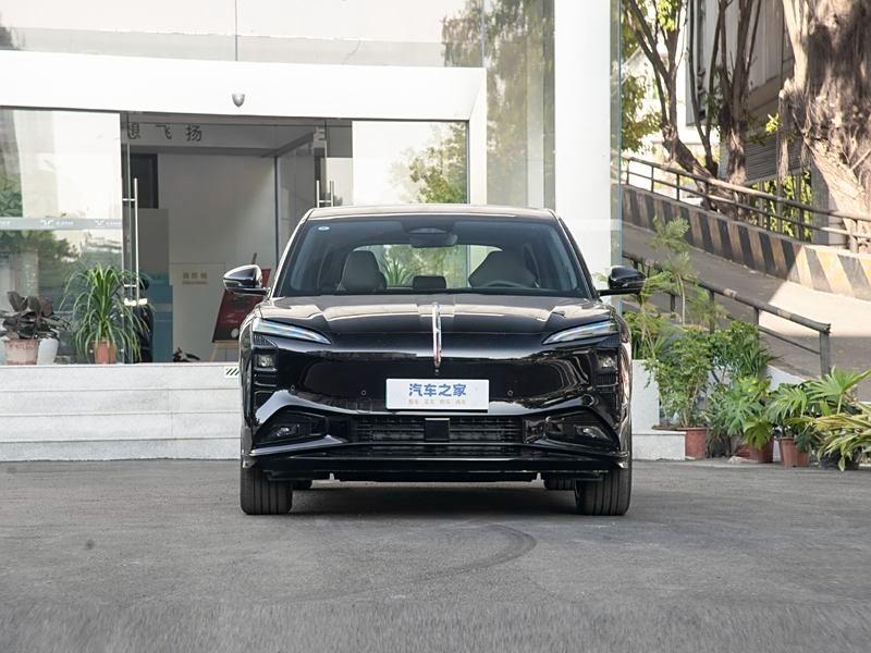 Hongqi Tiangong 08 3