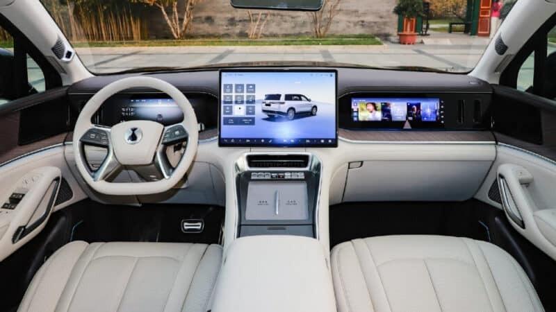 denza_n9_interior-800x450